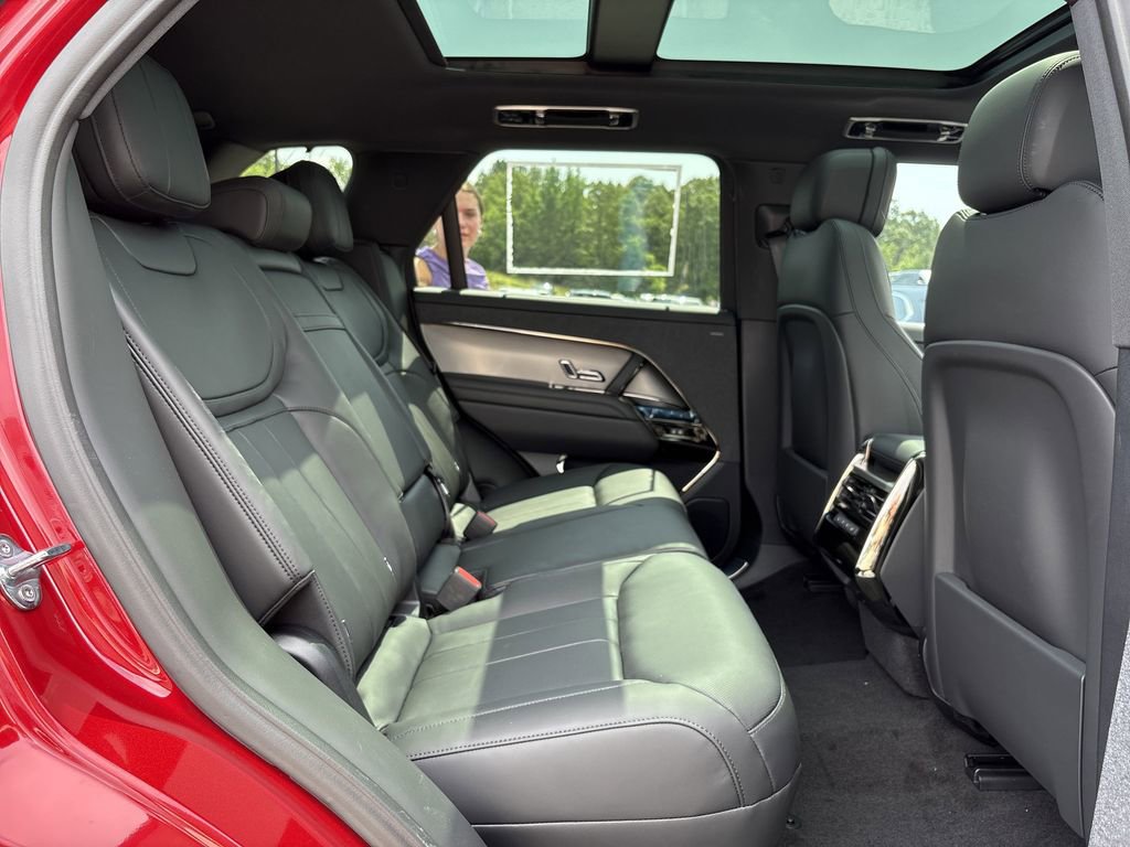 New 2025 Land Rover Range Rover Sport Dynamic SE image 17