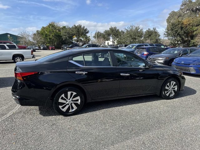 Used 2024 Nissan Altima 2.5 S image 2