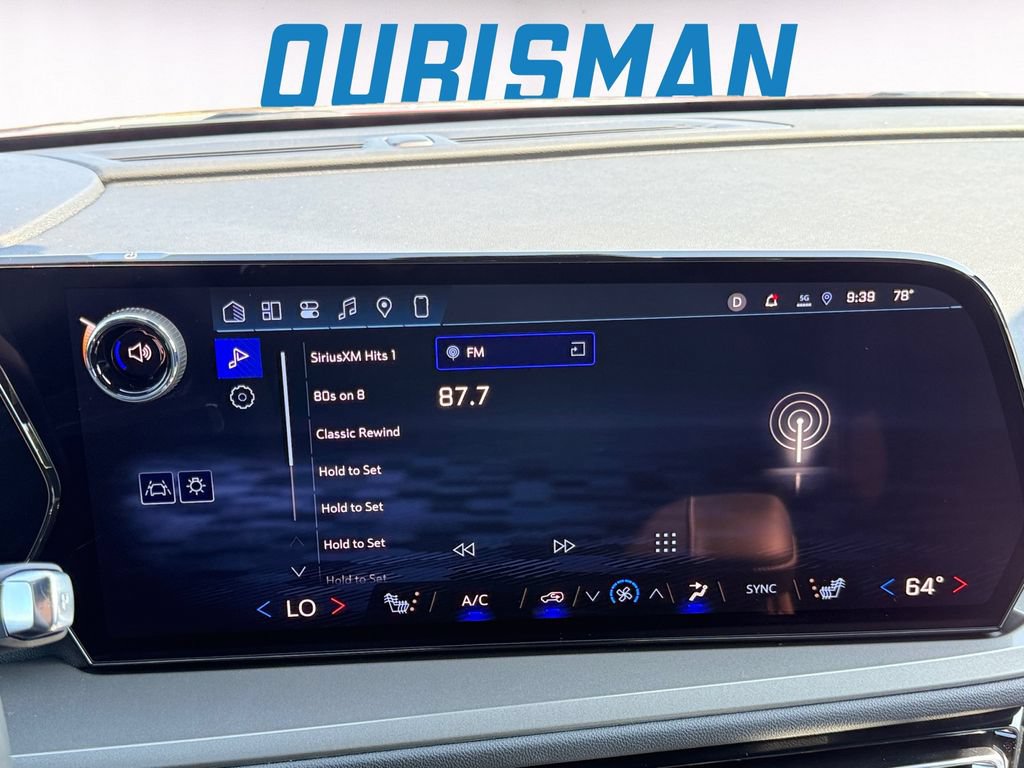 New 2026 Chevrolet Traverse LT w/ Sun and Wheel Package FWD image 14
