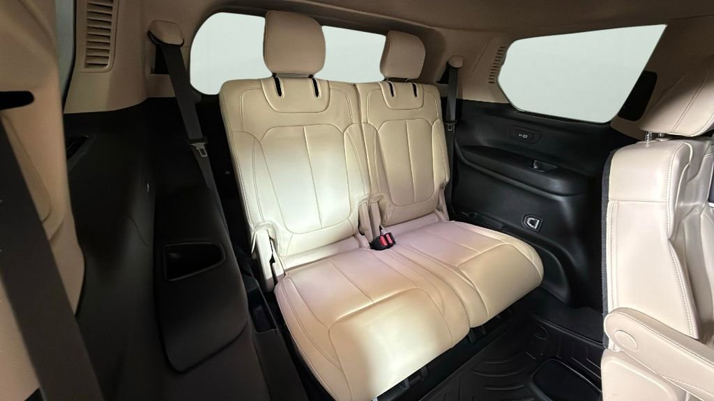 Used 2022 Jeep Grand Cherokee L Limited w/ Black Appearance Package image 29