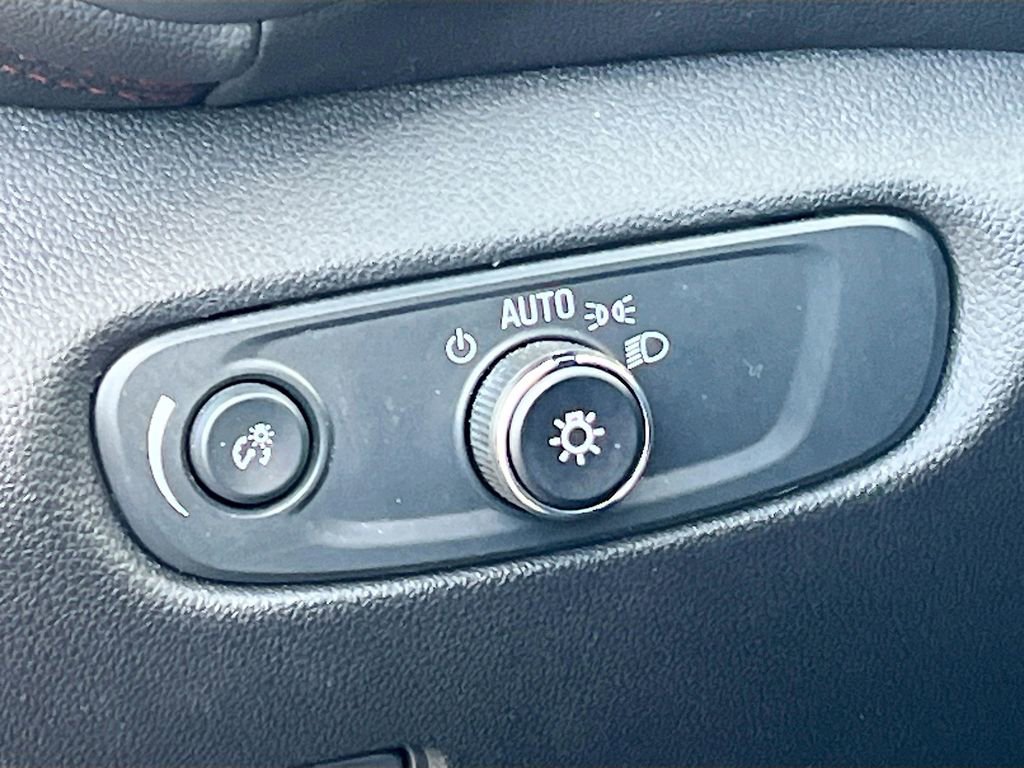 Used 2024 Chevrolet Blazer RS w/ Driver Confidence II Package image 10