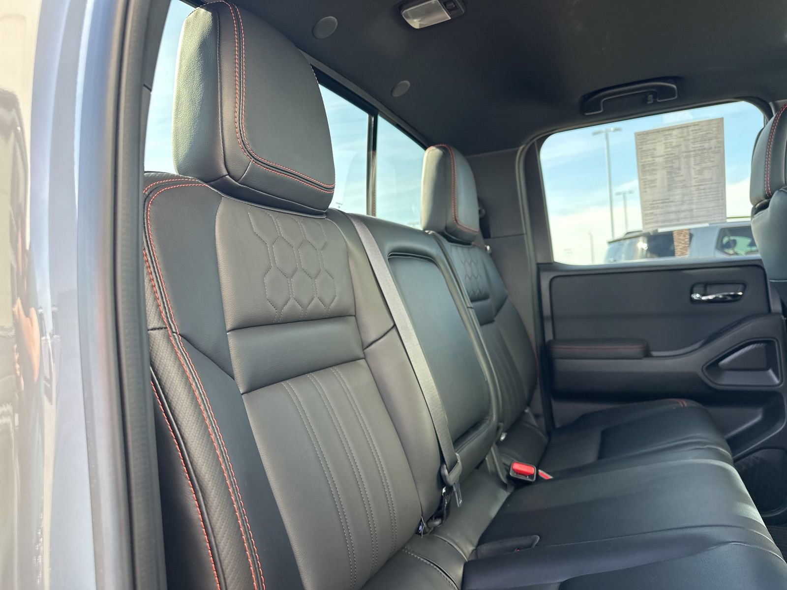Used 2024 Nissan Frontier PRO-4X w/ Pro Premium Package AWD/4WD image 29