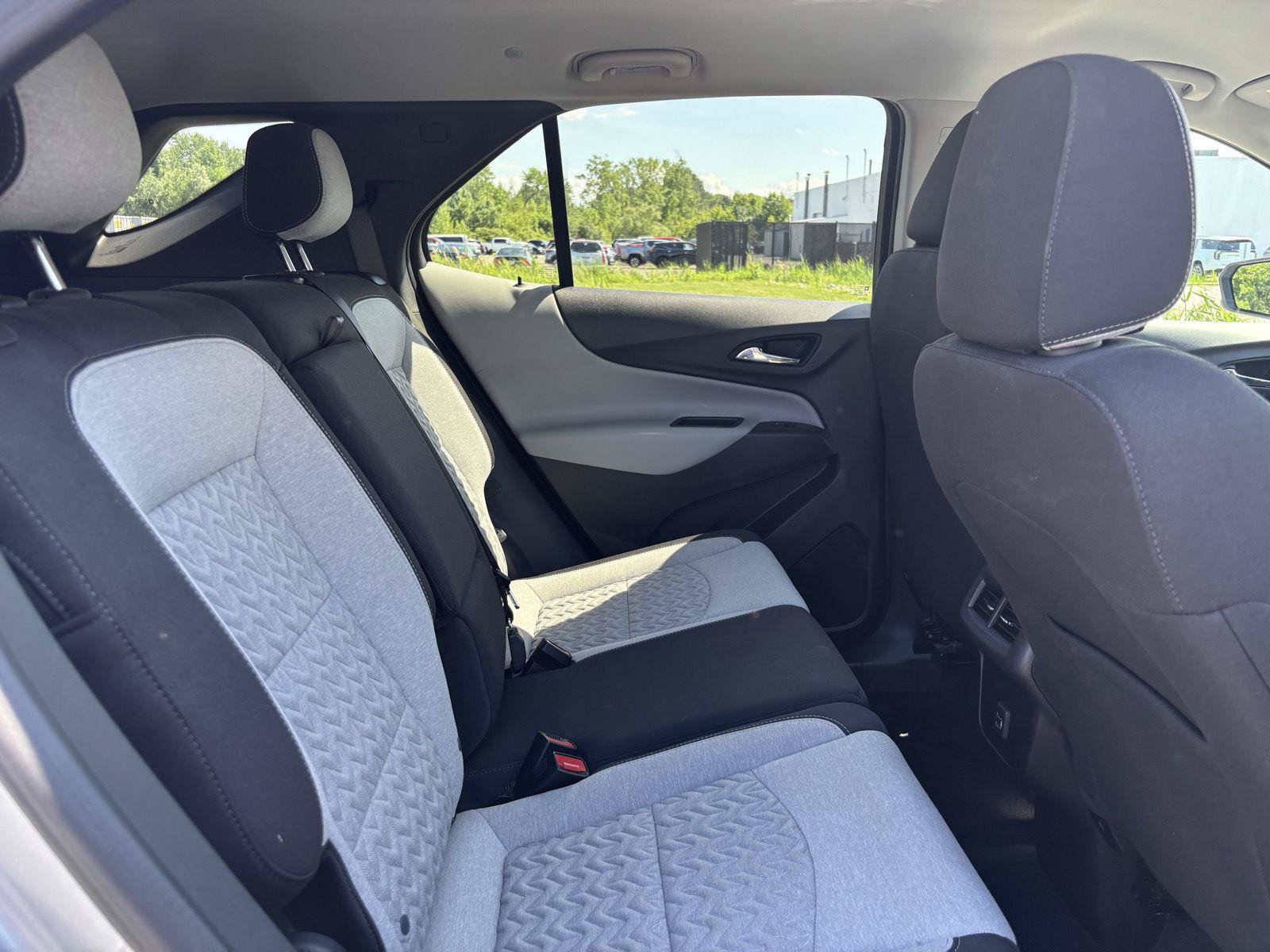 Used 2024 Chevrolet Equinox LS w/ LS Convenience Package AWD/4WD image 31