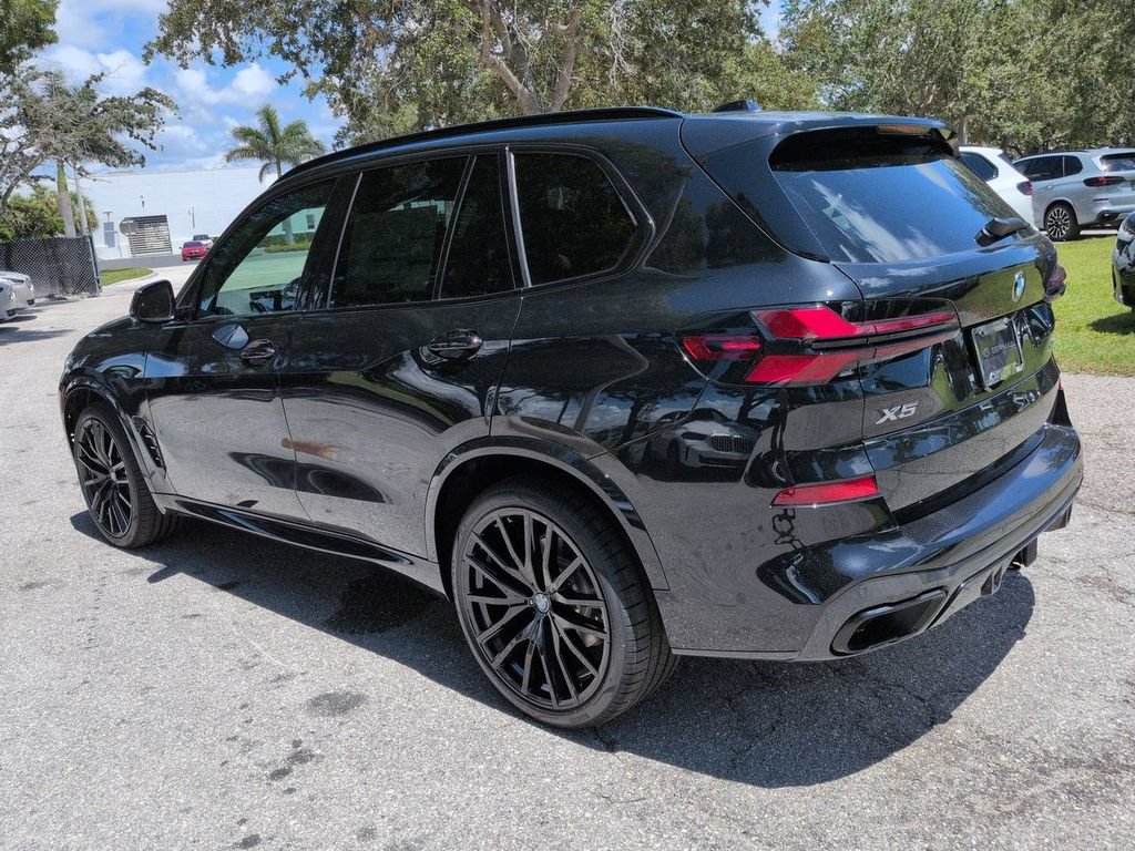 New 2026 BMW X5 xDrive40i w/ M Sport Package AWD/4WD image 6