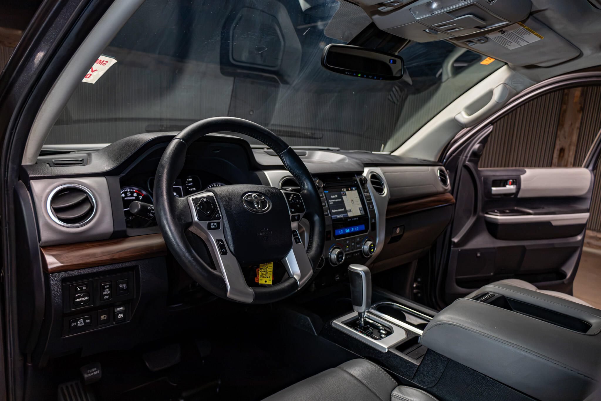 Used 2018 Toyota Tundra Limited w/ Limited Premium Package AWD/4WD image 13