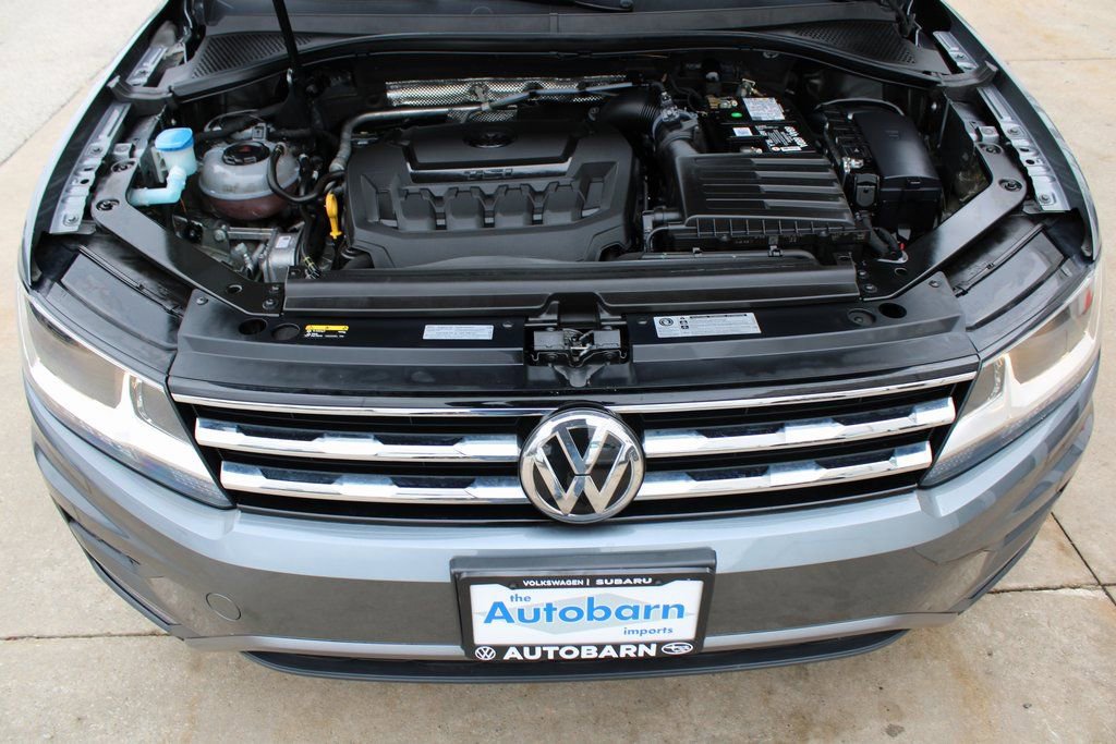 Used 2018 Volkswagen Tiguan SEL image 30