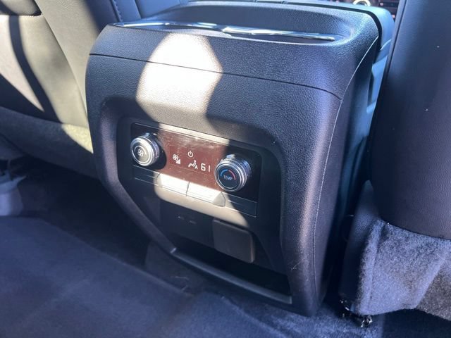 Used 2024 GMC Acadia Elevation AWD/4WD image 30