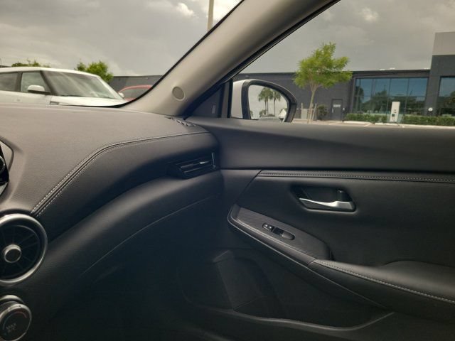 Certified 2022 Nissan Sentra SV FWD image 29