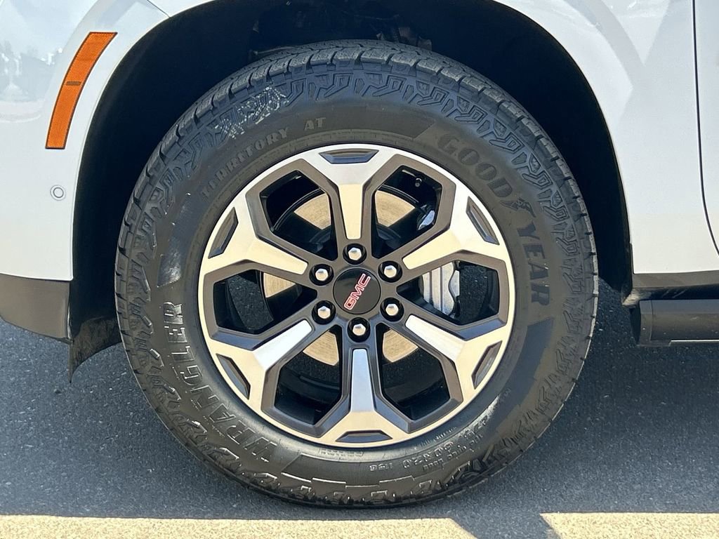 Used 2026 GMC Yukon XL Denali Ultimate AWD/4WD image 34