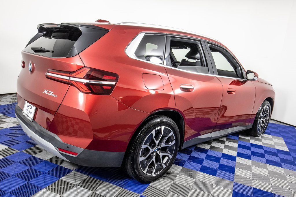 Used 2025 BMW X3 xDrive30i w/ Premium Package image 4