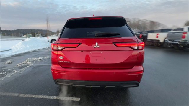 Used 2022 Mitsubishi Outlander ES image 7