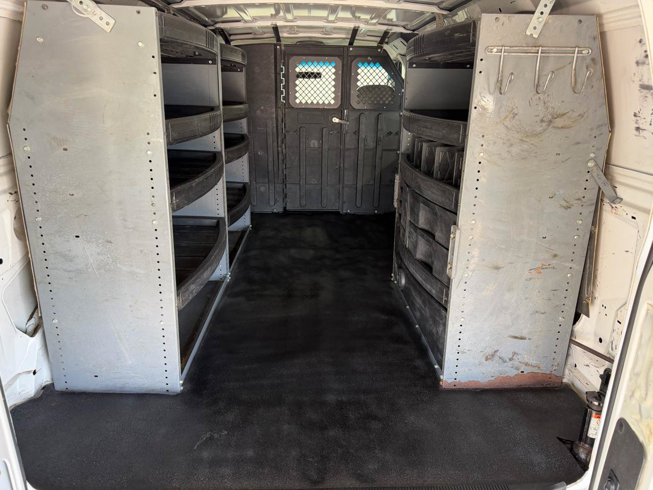 Used 2007 Ford E-150 and Econoline 150 RWD image 17