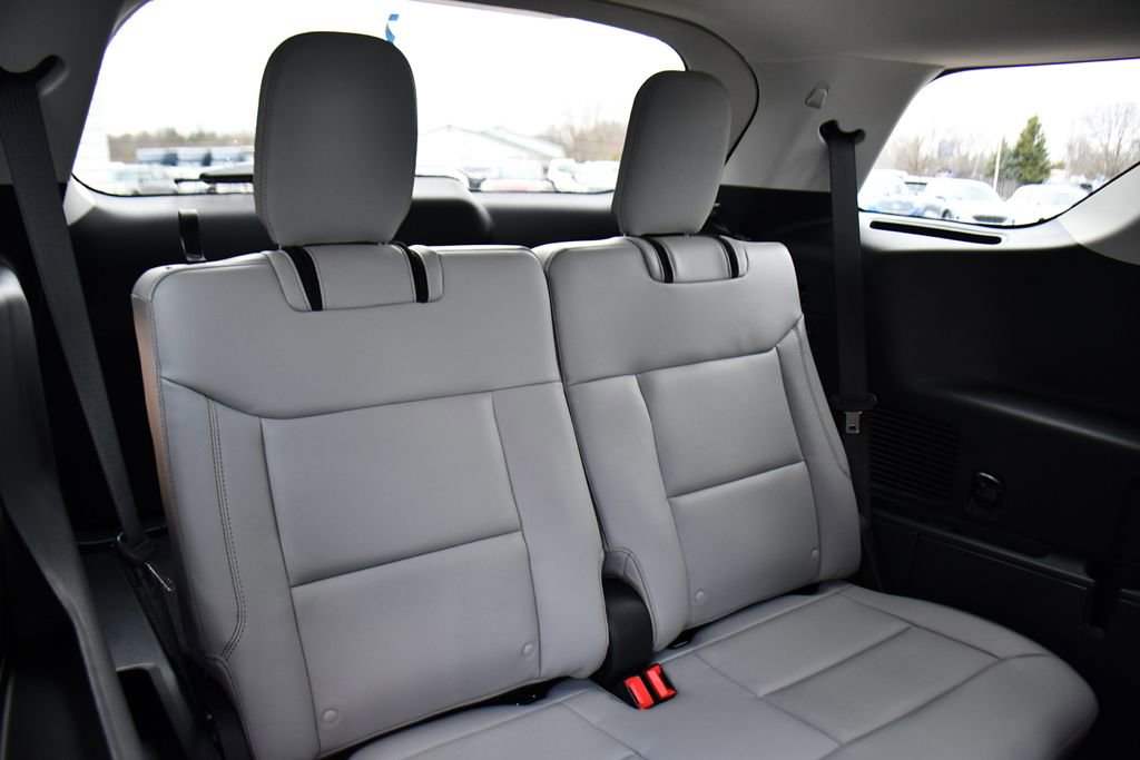 Used 2026 Ford Explorer Active w/ Active Comfort Package image 18