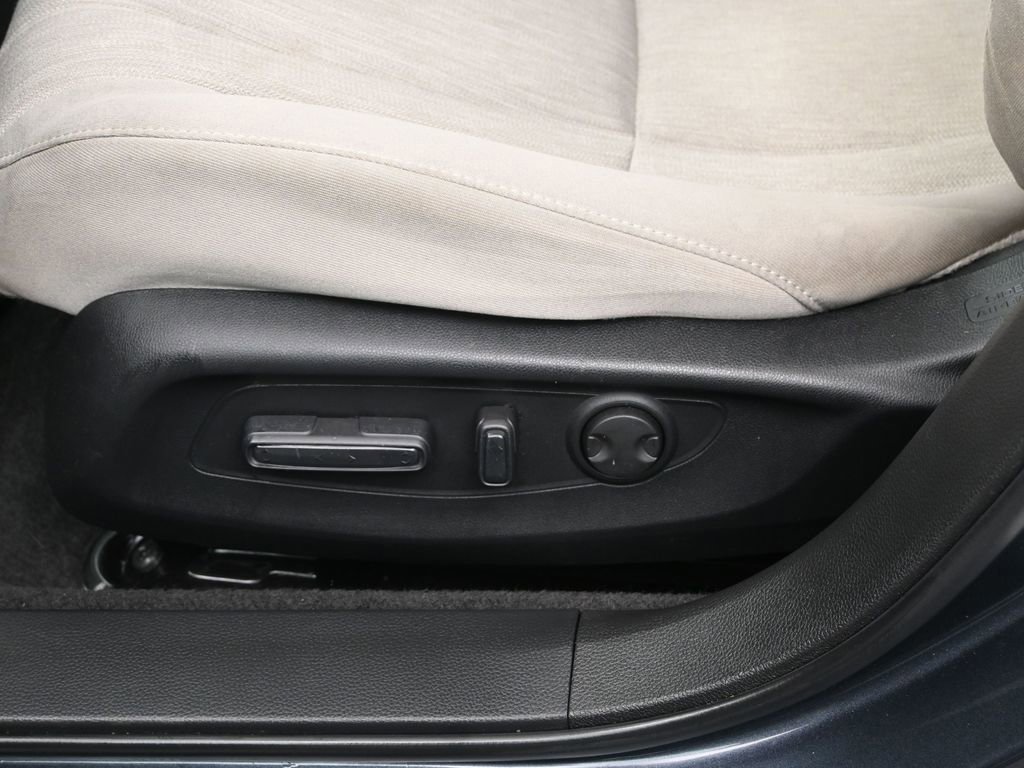 Certified 2023 Honda Accord EX image 21