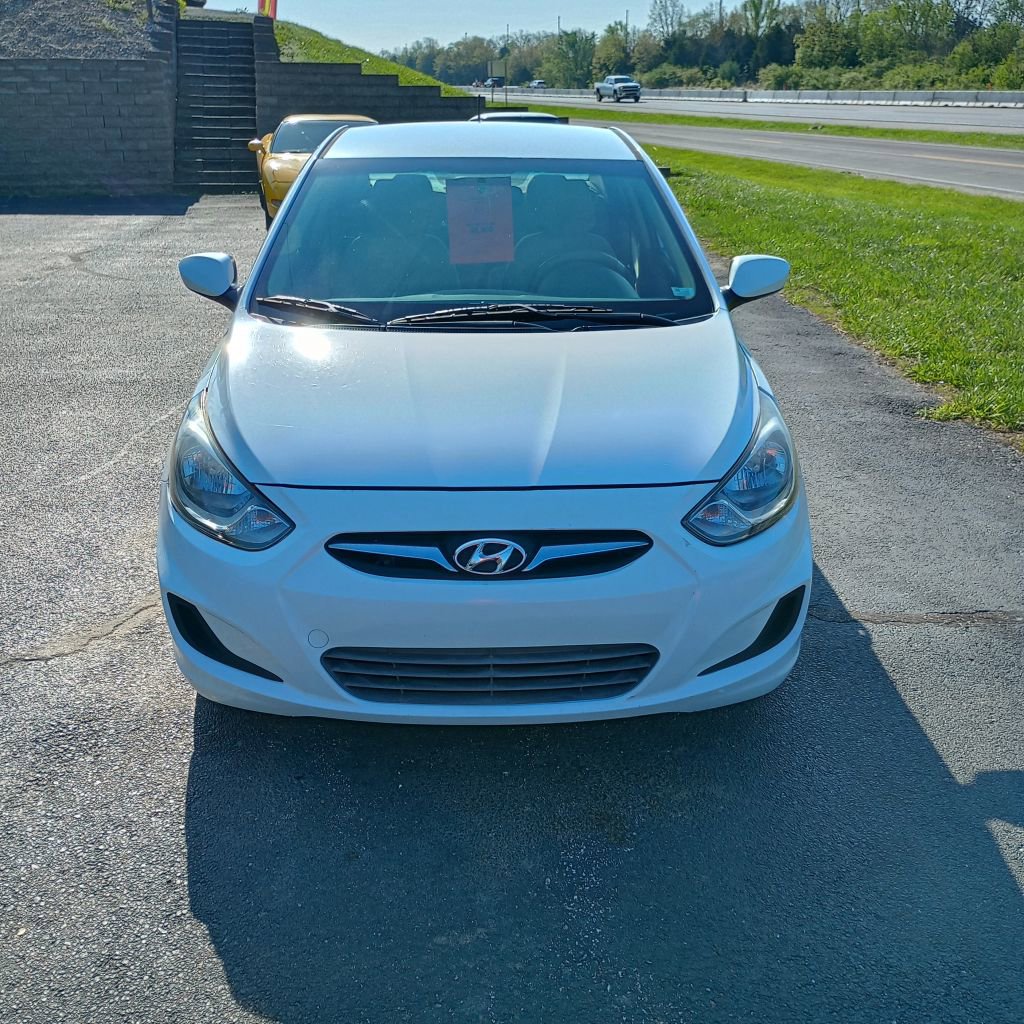 Used 2013 Hyundai Accent GLS image 8