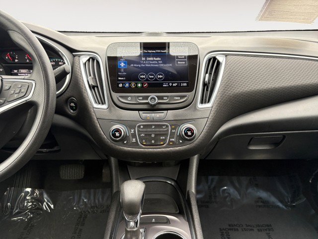 Used 2021 Chevrolet Malibu LT image 8