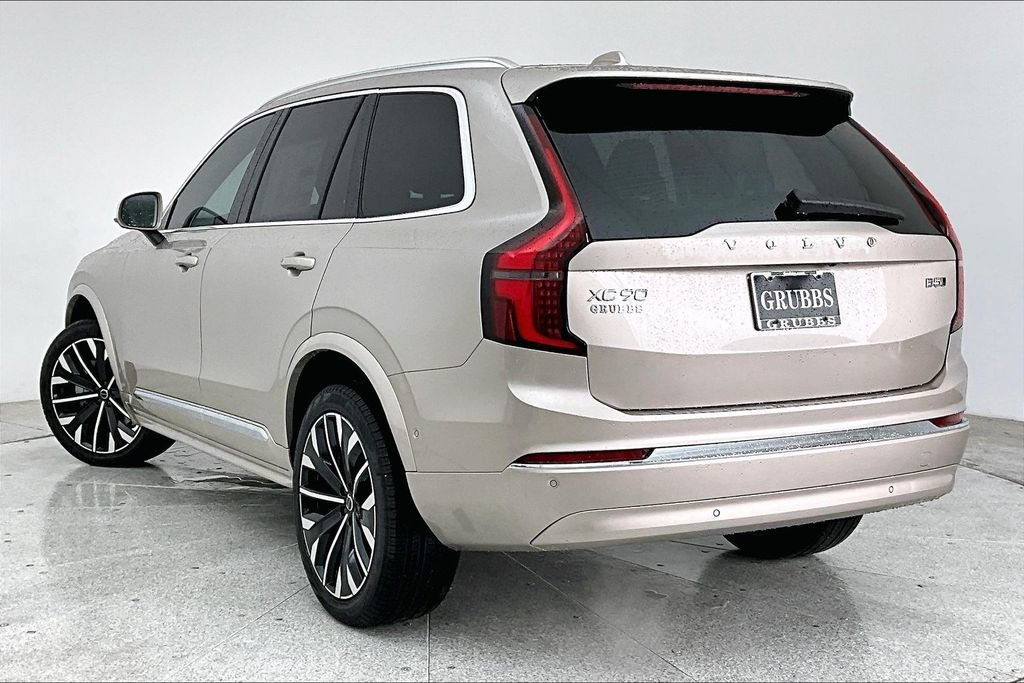 New 2026 Volvo XC90 B5 Plus AWD/4WD image 4