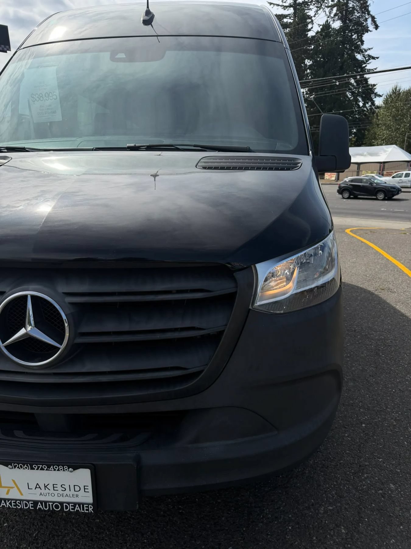 Used 2019 Mercedes-Benz Sprinter 2500 w/ Premium Package image 11