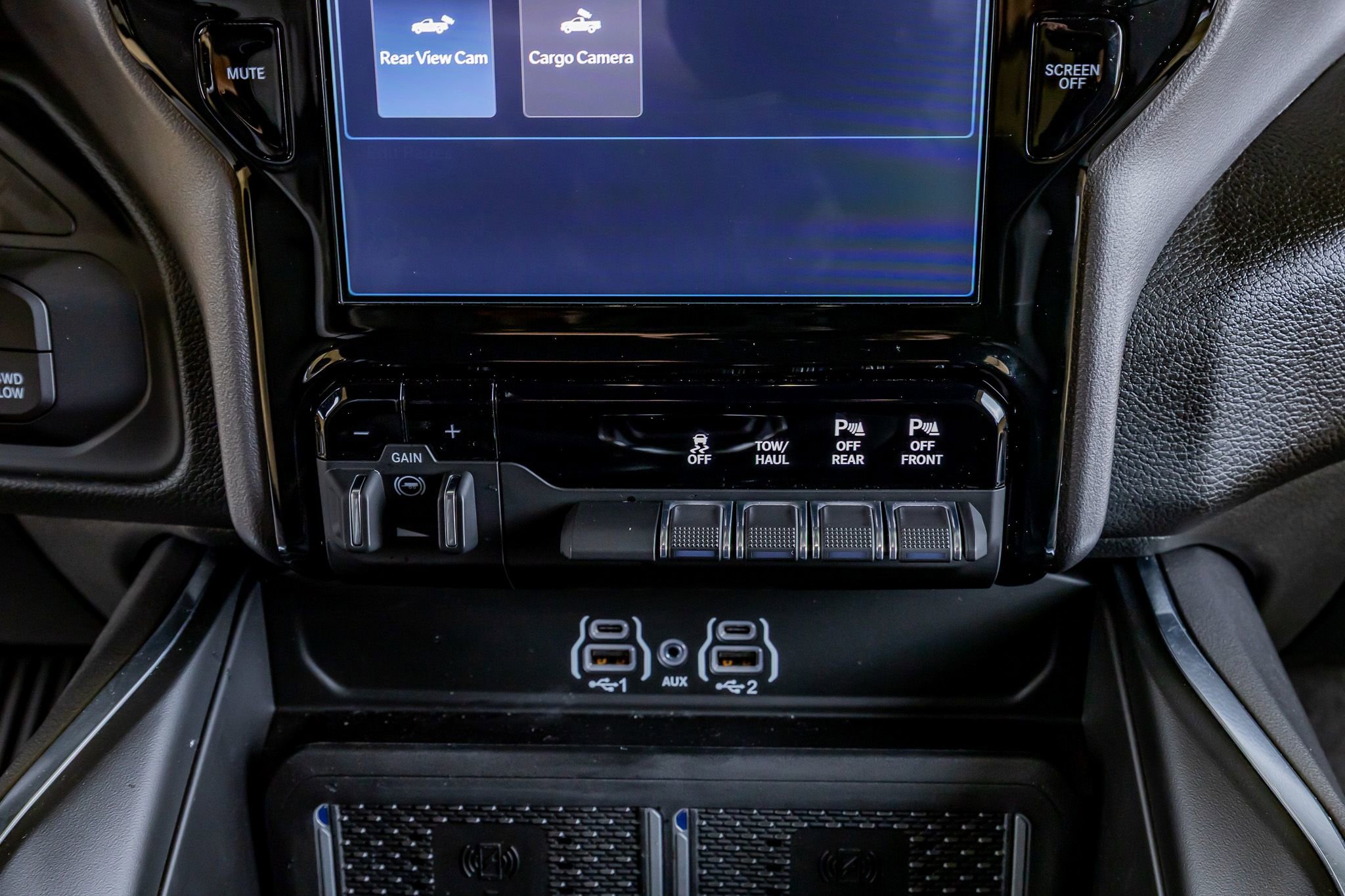 Used 2026 RAM 2500 Laramie w/ Night Edition AWD/4WD image 26