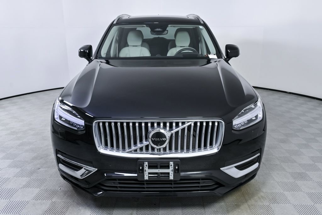 Certified 2024 Volvo XC90 B6 Ultimate w/ Protection Package image 37