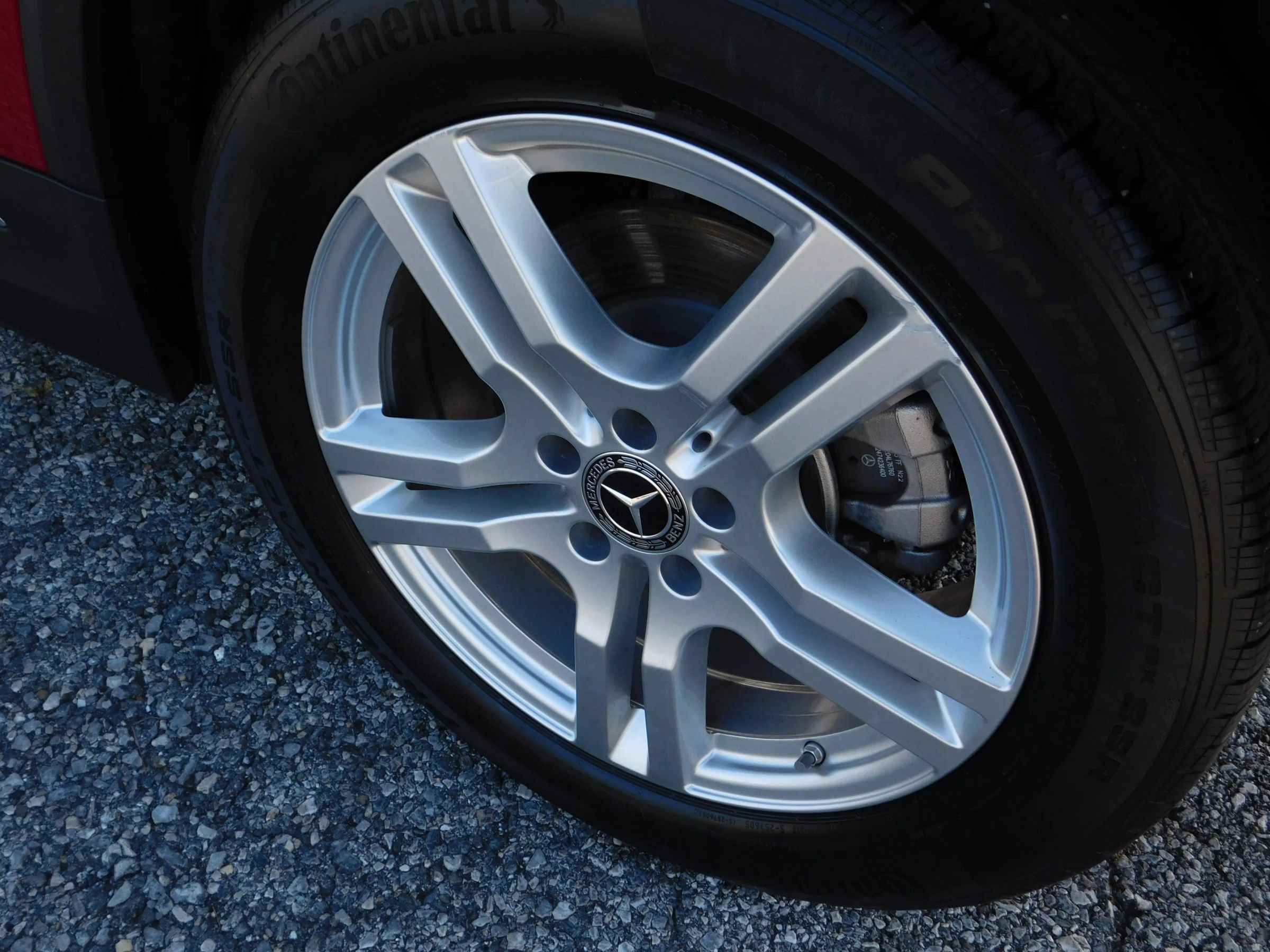 Used 2023 Mercedes-Benz GLA 250 4MATIC w/ Premium Package image 8