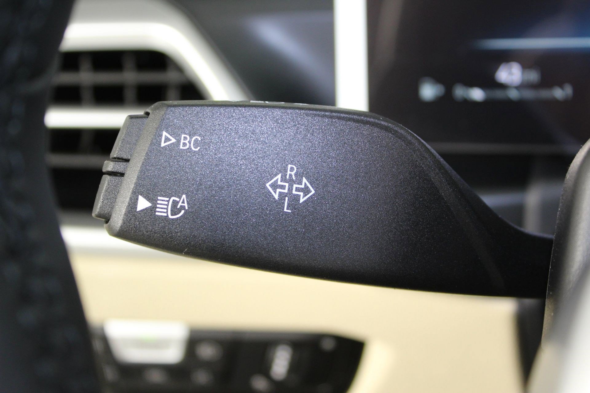 New 2026 BMW 430i Coupe w/ M Sport Package RWD image 28