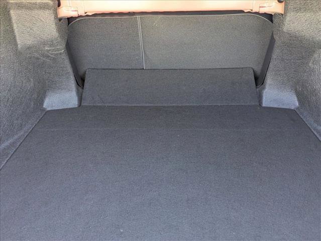 Used 2024 Toyota Camry SE image 6