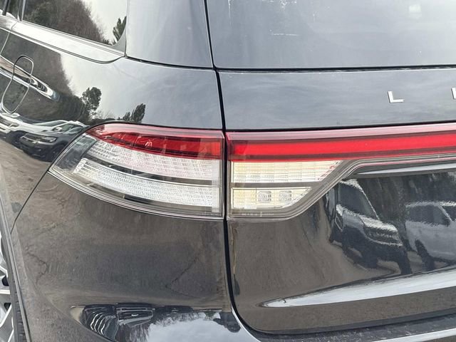 New 2026 Lincoln Aviator AWD w/ Jet Appearance Package image 11