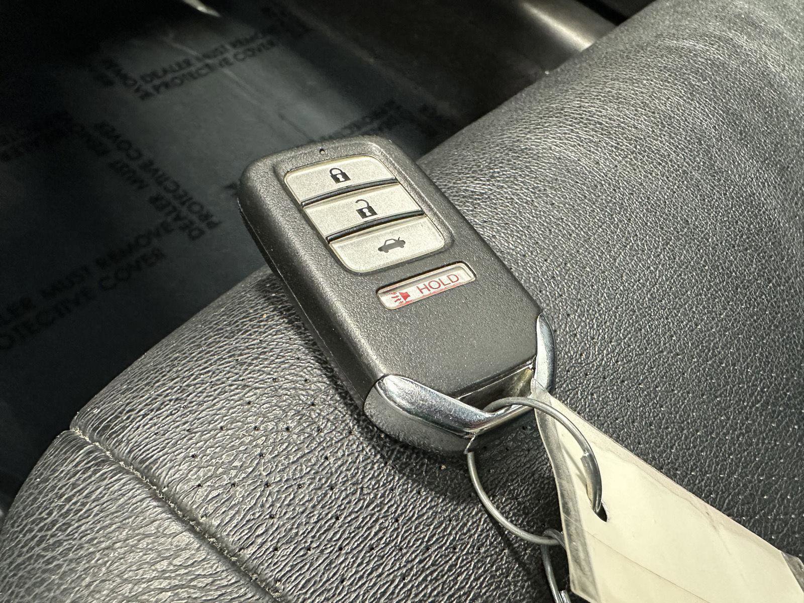 Used 2015 Honda Accord Touring image 28