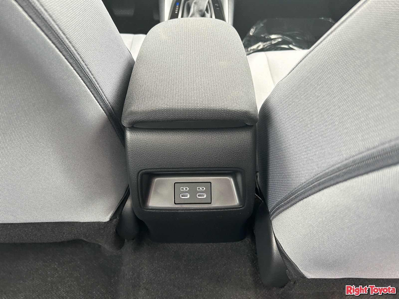 New 2026 Toyota Corolla SE w/ Carpet Mat Package (TMS) FWD image 16
