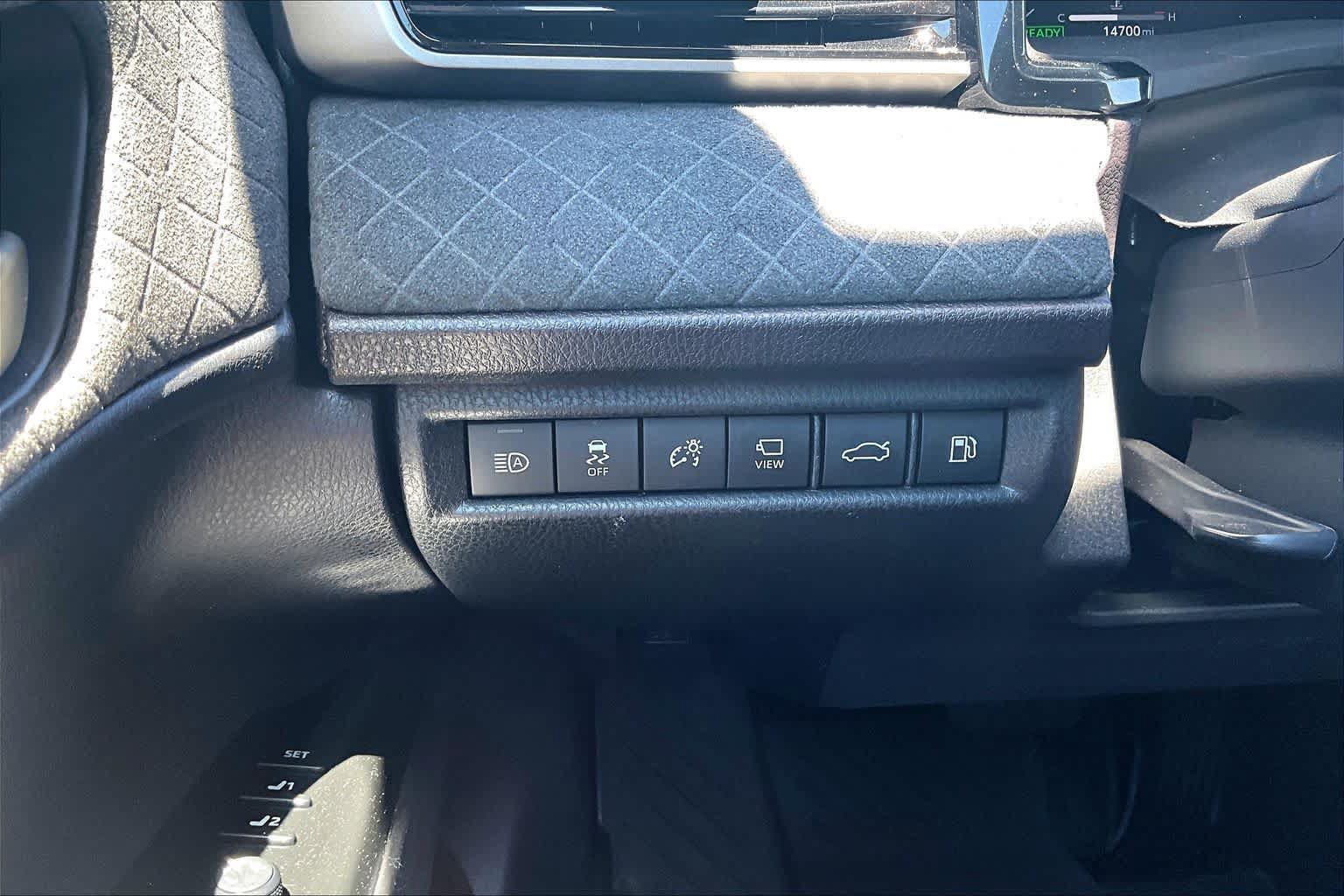 Certified 2025 Toyota Camry XLE w/ Premium Plus Package FWD image 34