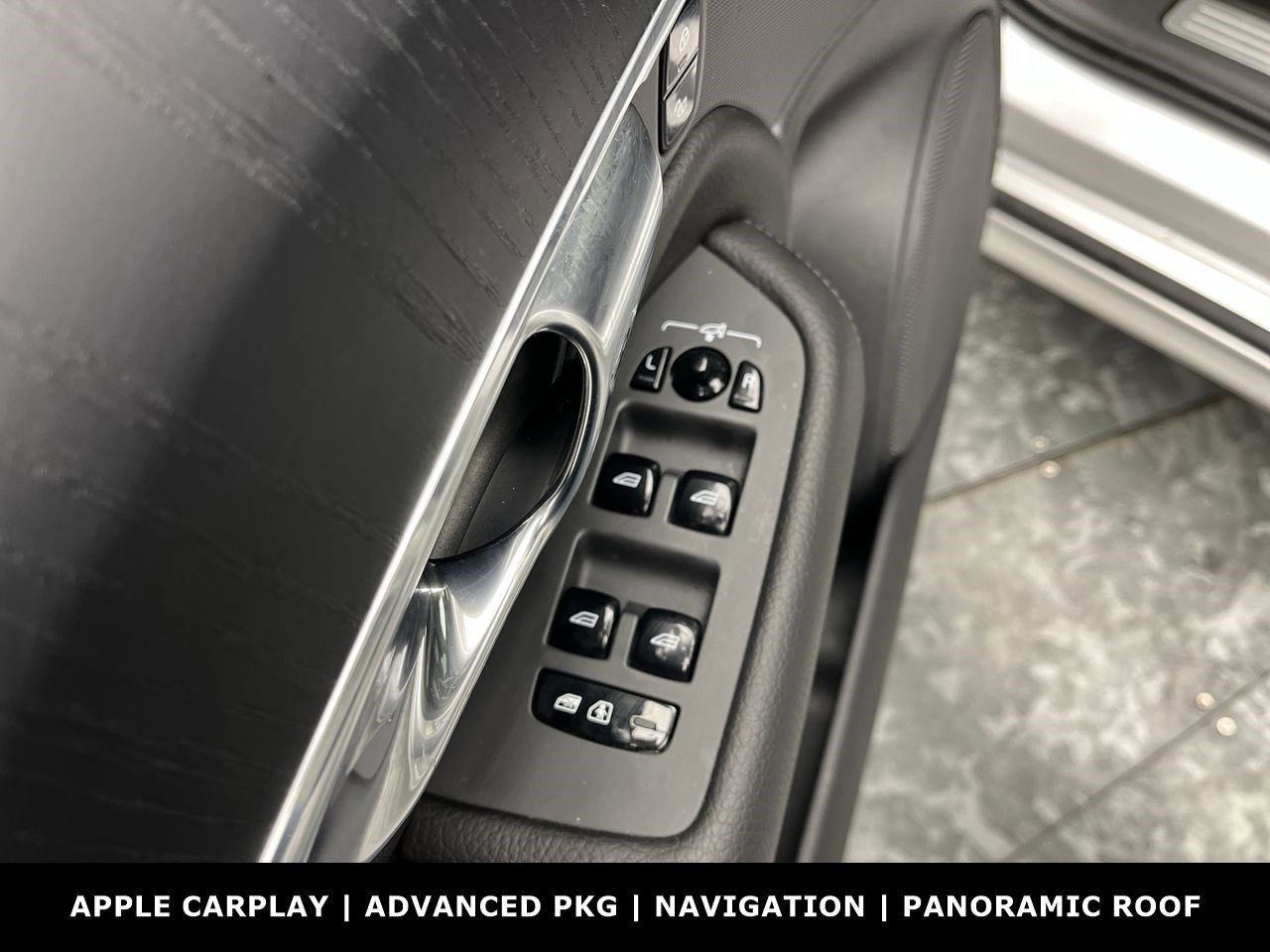 Used 2020 Volvo XC90 T6 Momentum w/ Protection Package Premier image 9