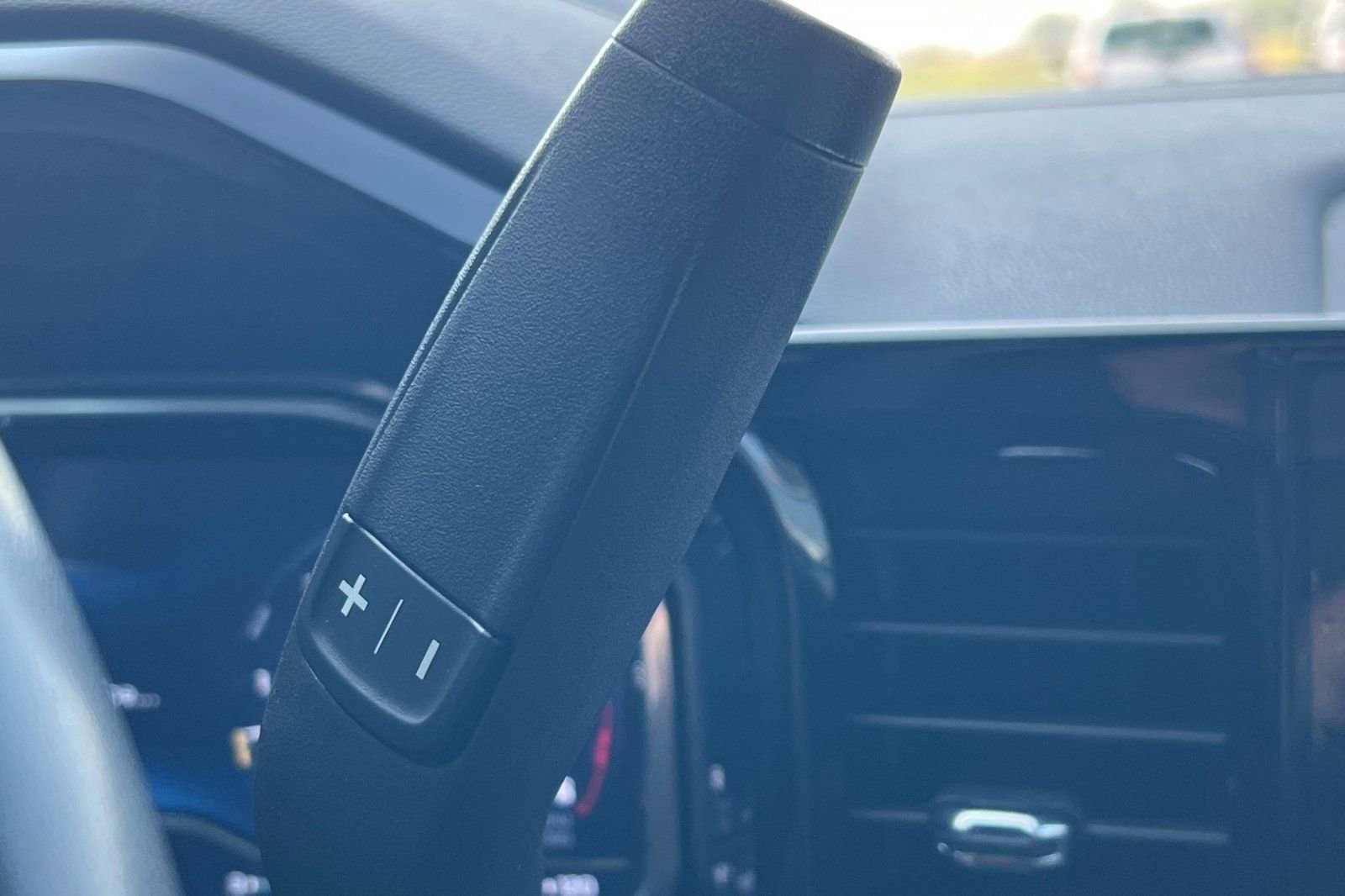 Used 2024 Chevrolet Silverado 2500 High Country w/ Technology Package image 21