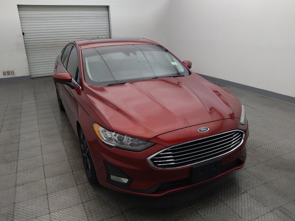 Used 2019 Ford Fusion SE w/ Equipment Group 151A FWD image 14