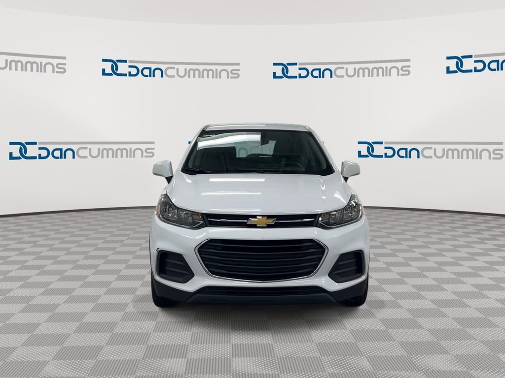 Used 2020 Chevrolet Trax LS FWD image 3