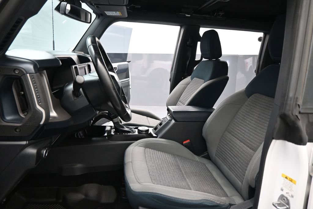 Used 2021 Ford Bronco Outer Banks AWD/4WD image 9