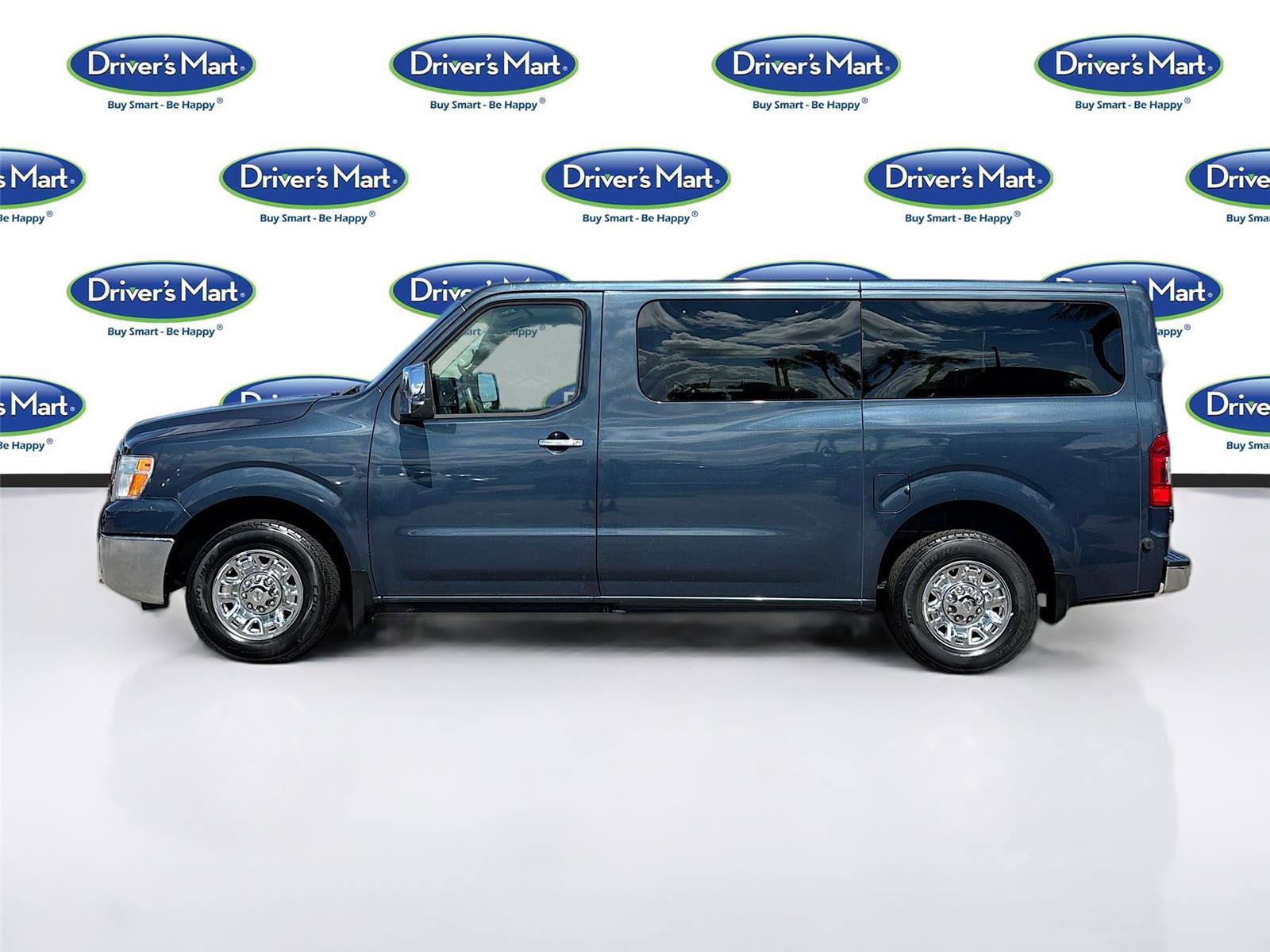 Used 2016 Nissan NV 3500 SL image 5