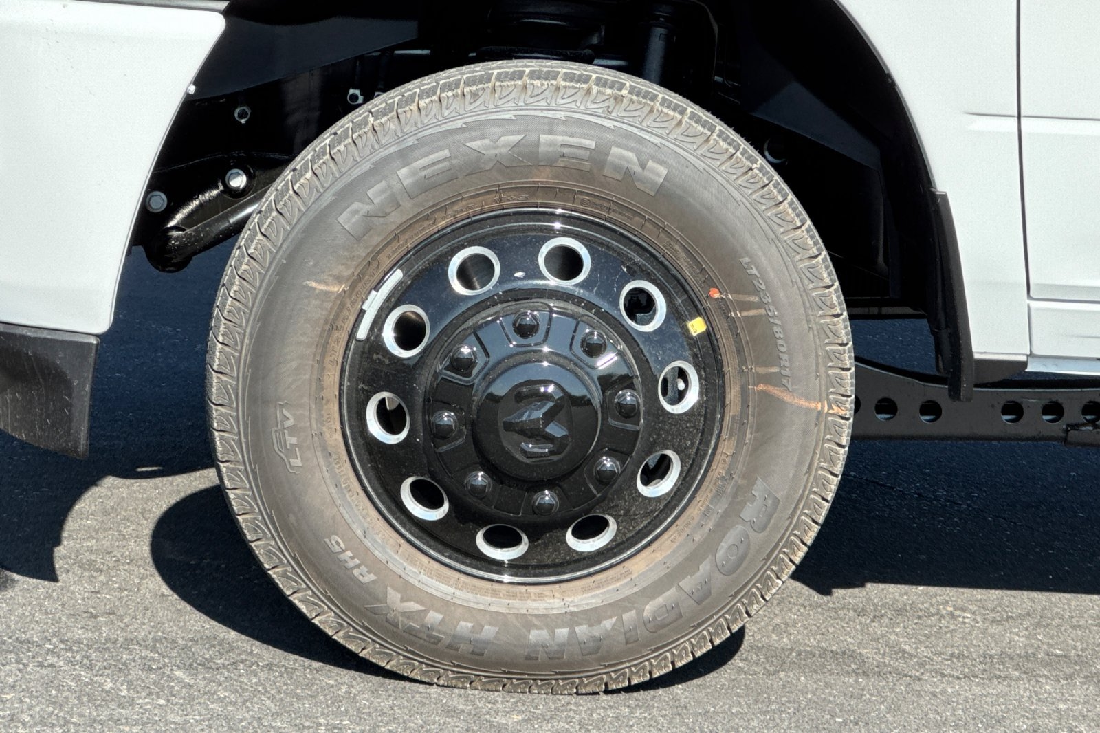 New 2027 RAM 3500 Big Horn AWD/4WD image 24