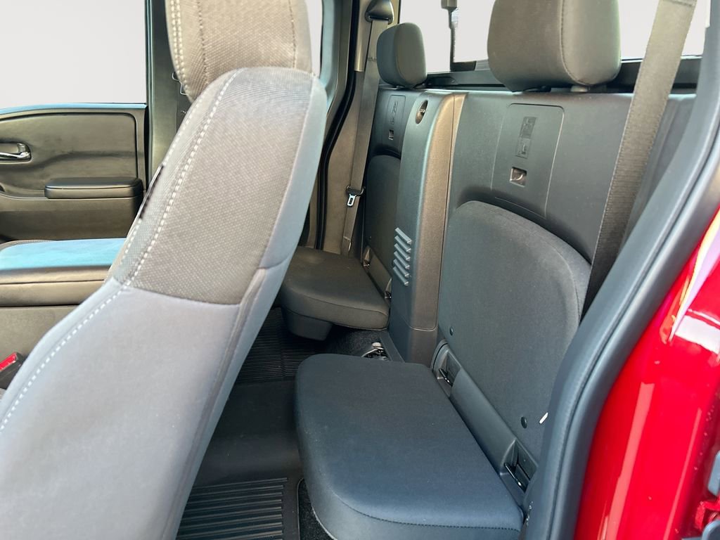 Used 2025 Nissan Frontier SV w/ SV Convenience Package RWD image 26
