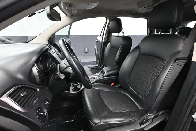 Used 2017 Dodge Journey Crossroad AWD/4WD image 23