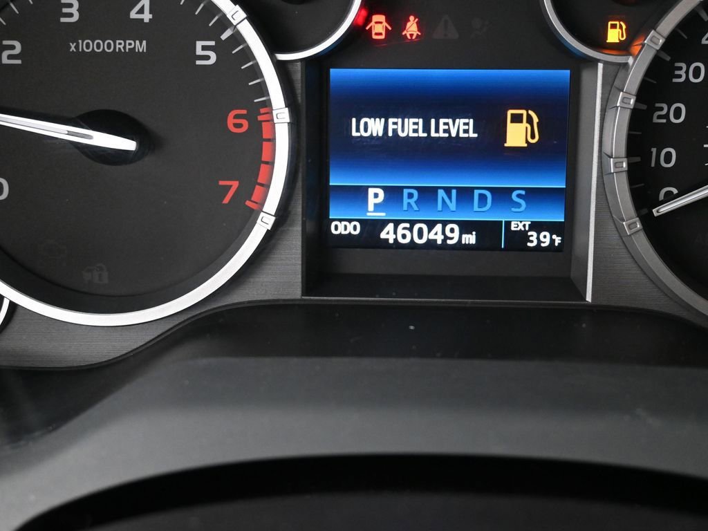 Used 2016 Toyota Tundra SR5 w/ SR5 Upgrade Package image 35