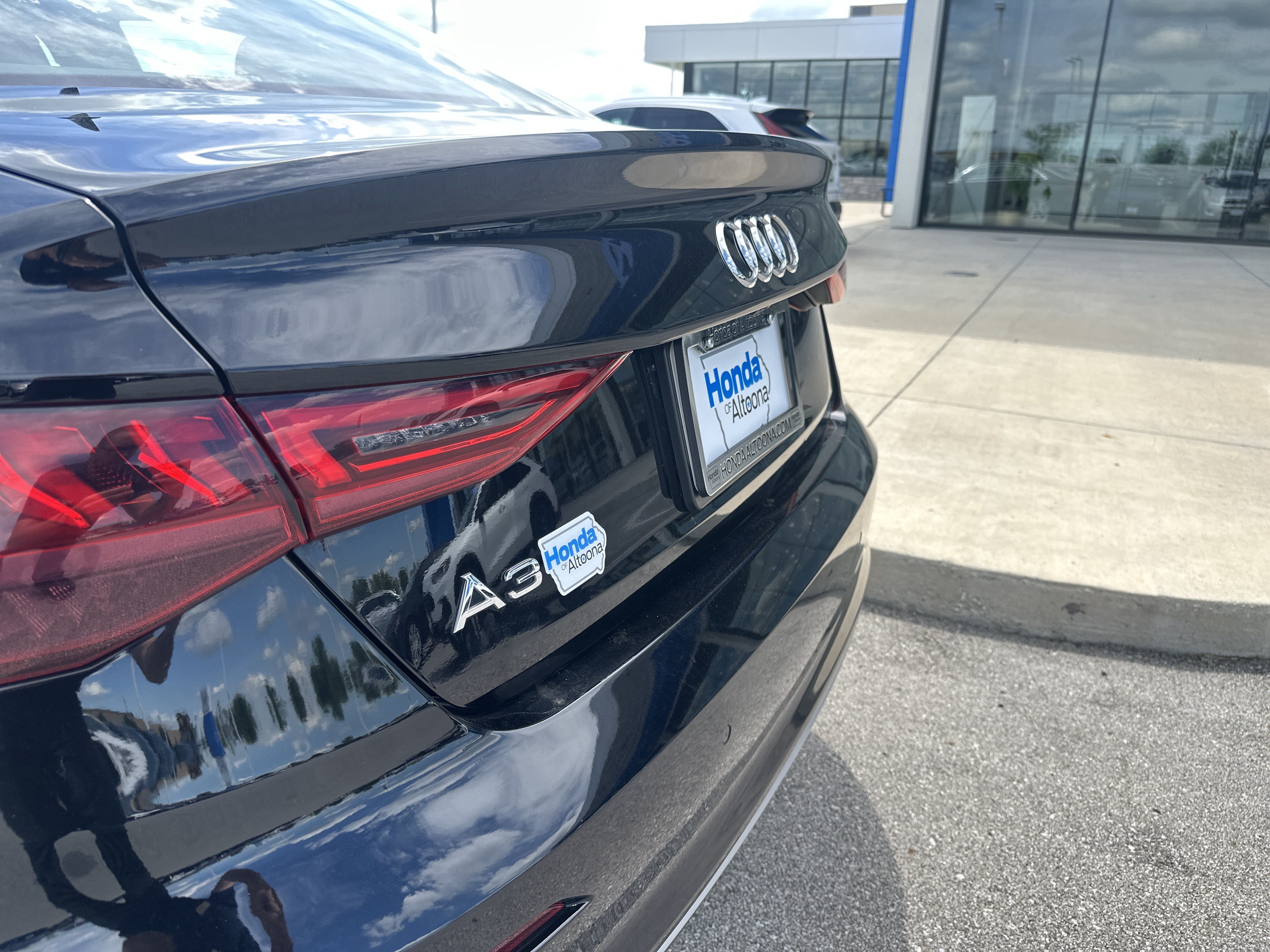 Used 2024 Audi A3 2.0T Premium FWD image 9