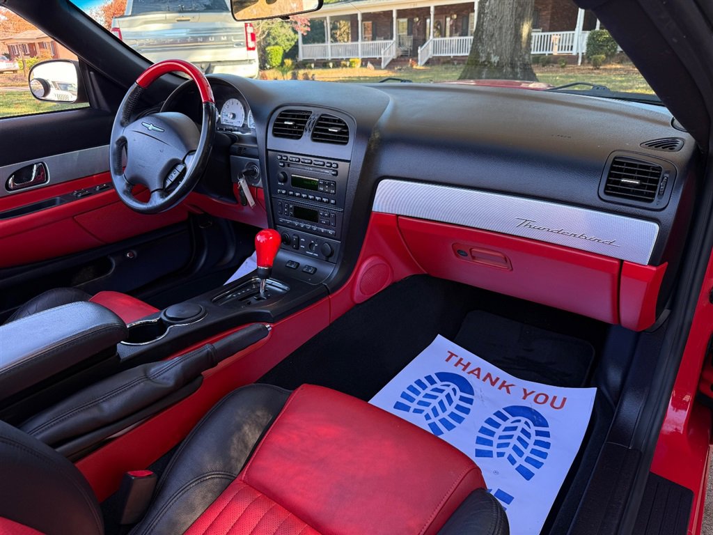 Used 2004 Ford Thunderbird image 58