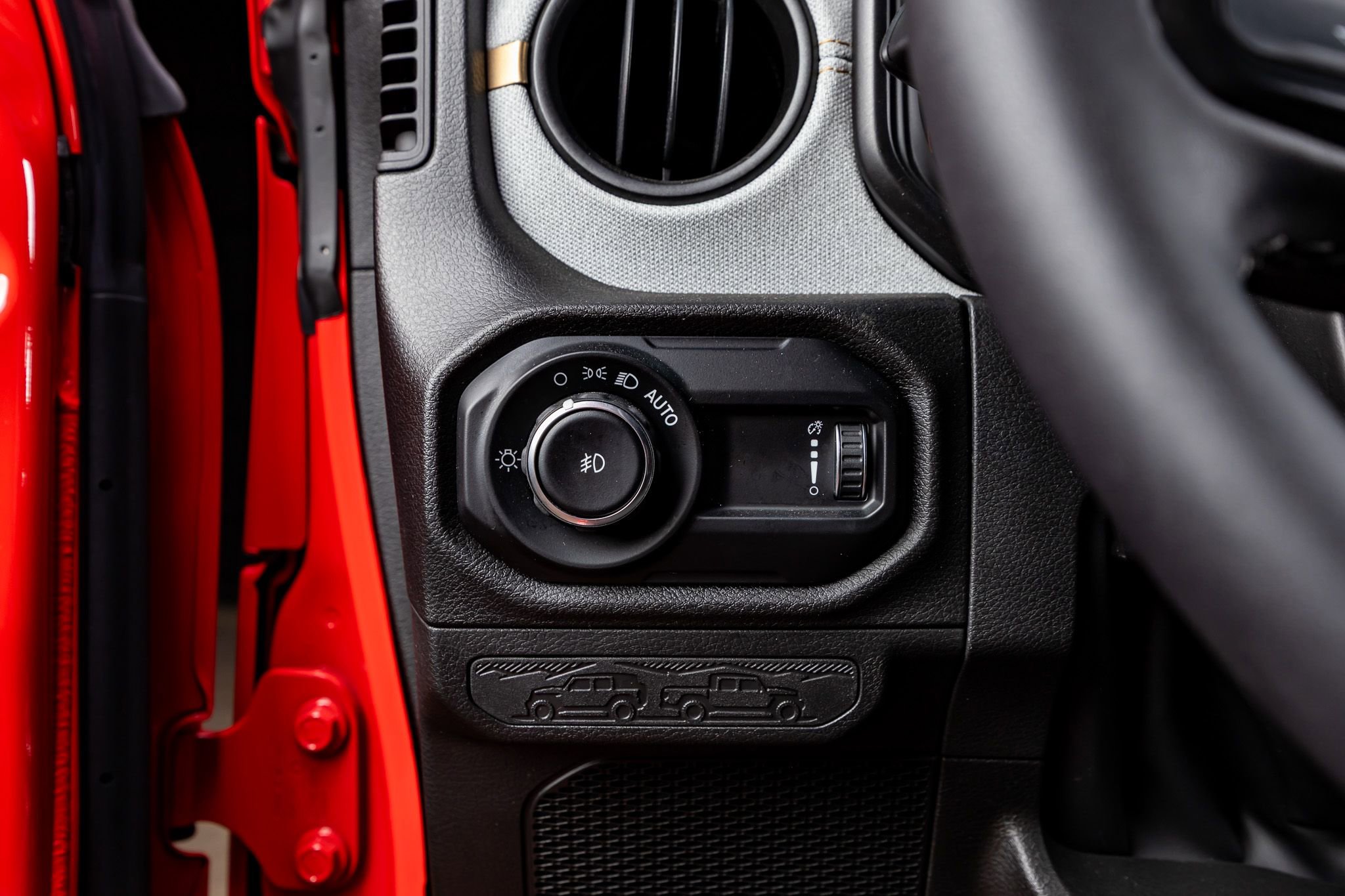 Used 2025 Jeep Wrangler Sport S image 21