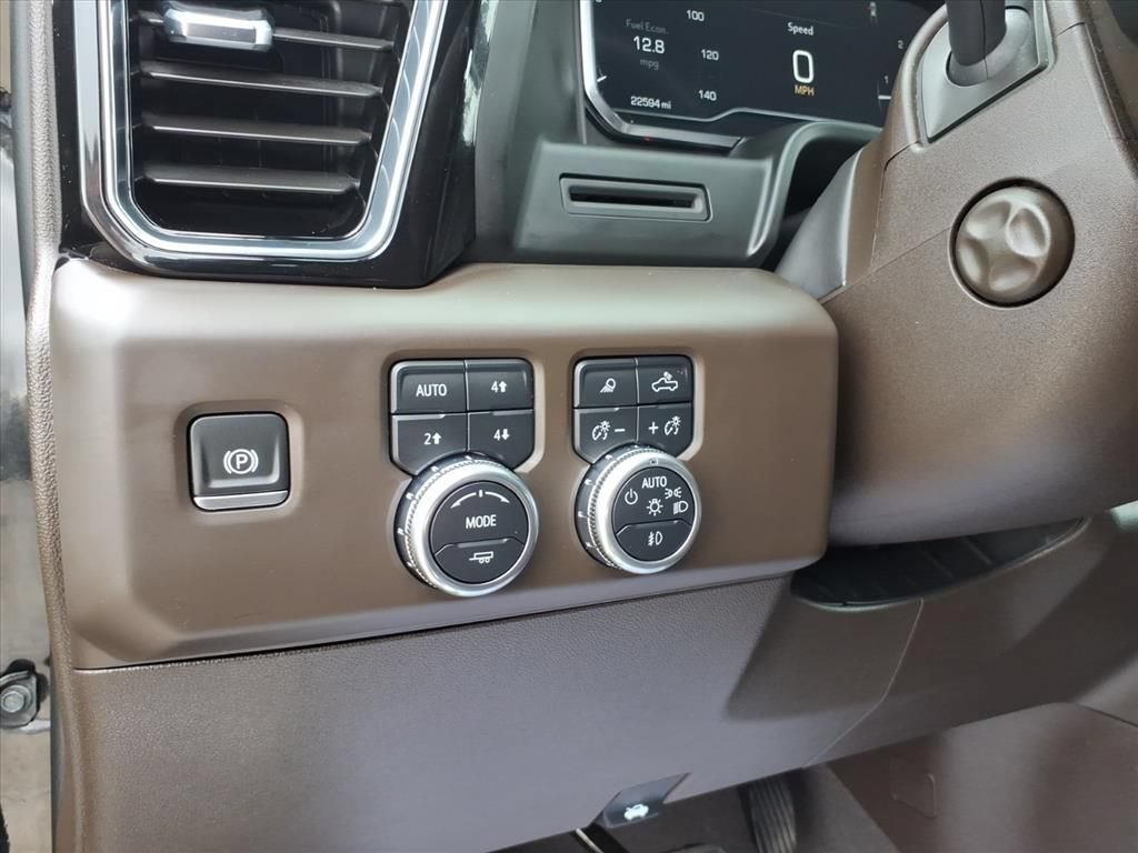 Used 2024 GMC Sierra 1500 Denali AWD/4WD image 23
