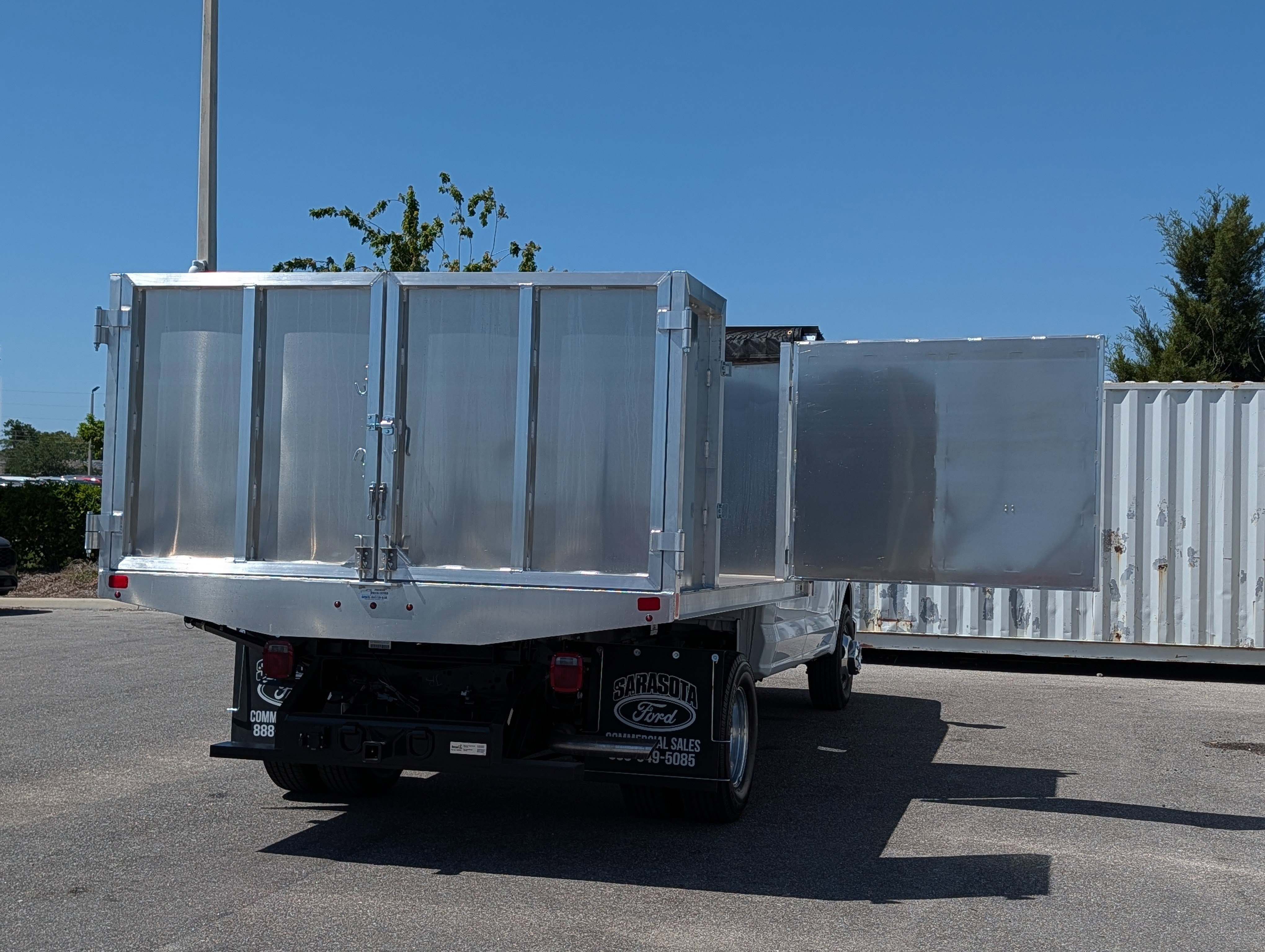 New 2026 Ford F350 XL w/ XL Chrome Package RWD image 16