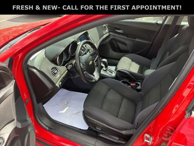 Used 2014 Chevrolet Cruze LT image 16