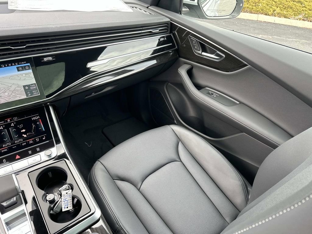 New 2026 Audi Q8 Premium Plus image 32