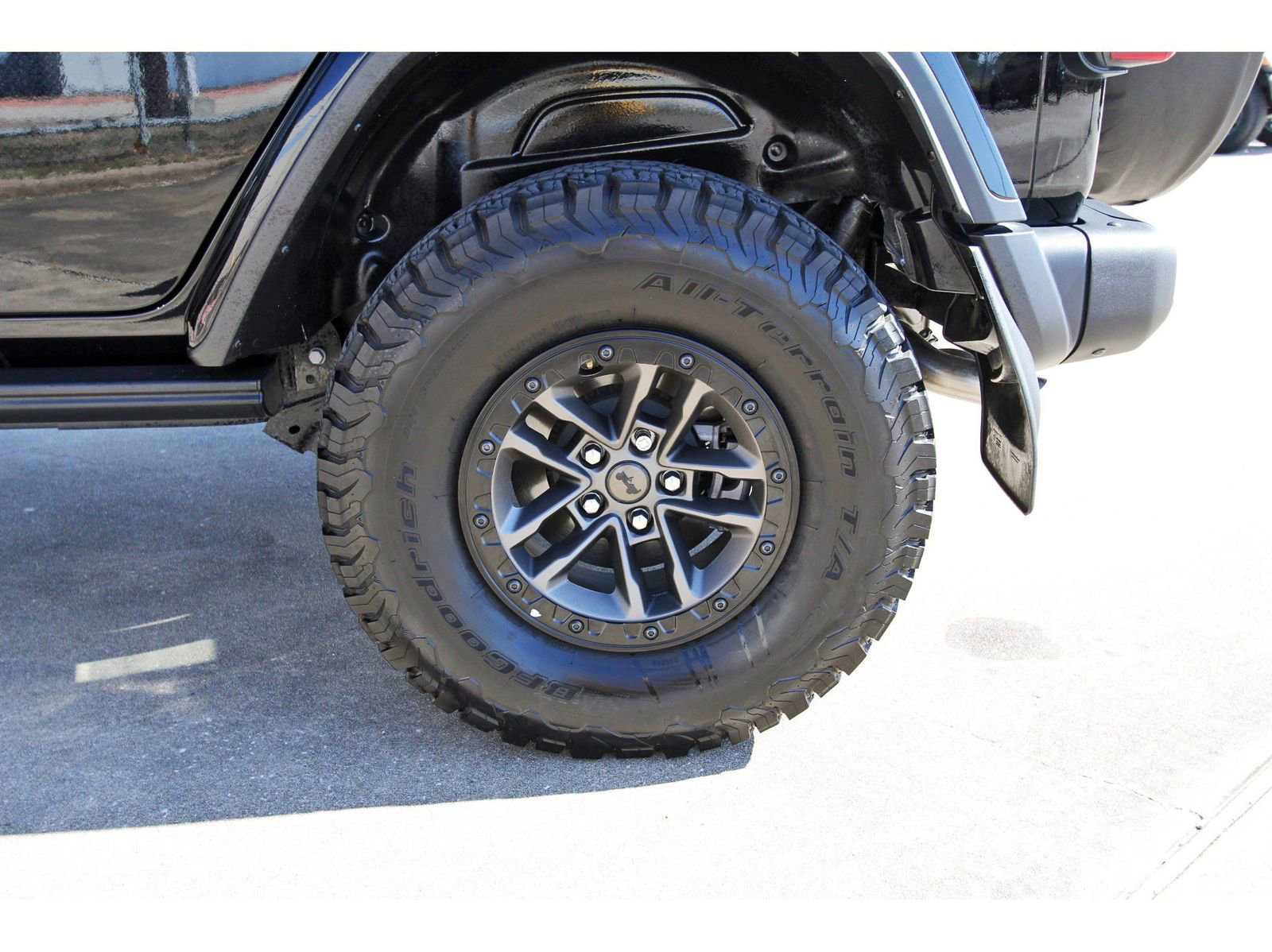 Used 2024 Jeep Wrangler Rubicon 392 image 30