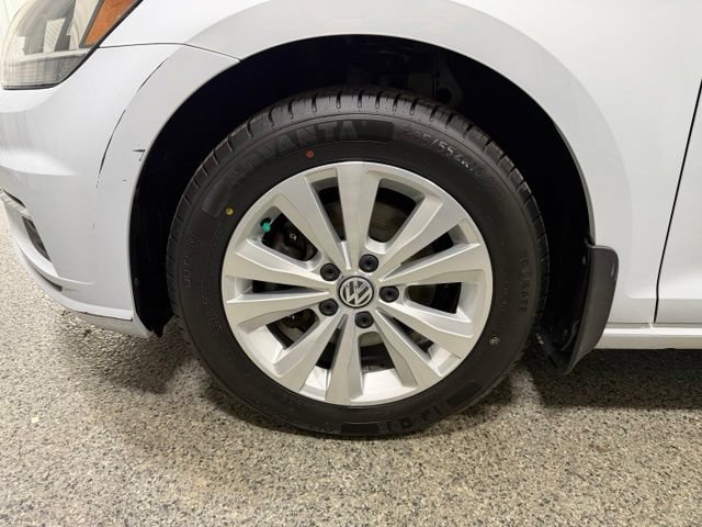 Used 2018 Volkswagen Golf S AWD/4WD image 25